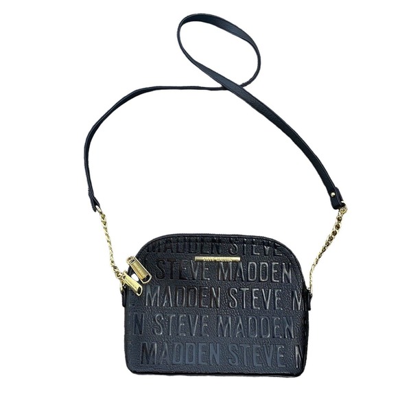 Steve Madden Handbags - STEVE MADDEN Signature Crossbody Handbag With Brass Chain On Shoulder Strap
